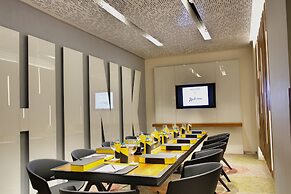 Radisson Bengaluru City Center