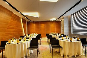 Radisson Bengaluru City Center