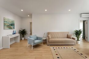 Athina Suites Hotel