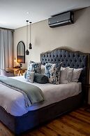 Le Petit Manoir Franschhoek