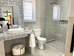 Sandra's Guest House