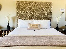 Sandra's Guest House