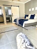 Sandra's Guest House