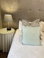 Sandra's Guest House