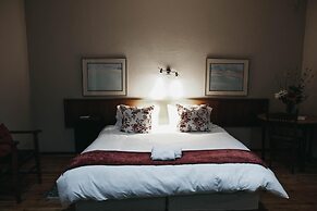 Karoo Country Inn Hotel