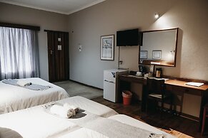 Karoo Country Inn Hotel