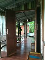 Baan Phuchalianglom
