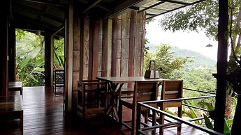 Baan Phuchalianglom