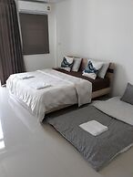Sukhumvit 50 hostel
