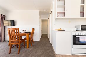 Waitangi Beach Bach 30B