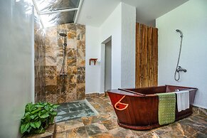Mekong Lodge Hotel & Resort