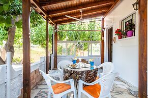 Aadonis Villa