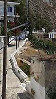 Grandma Vasiliki Rooms To Let