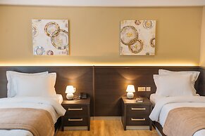 Sephia Hotel