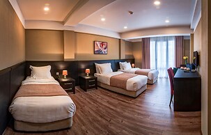 Sephia Hotel