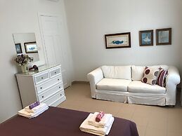 Avgi's Home