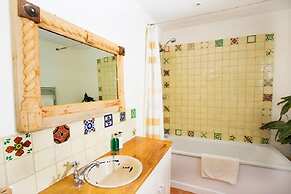 Vinegar Hill Pottery B & B
