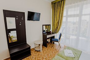 Mandarin Hotel