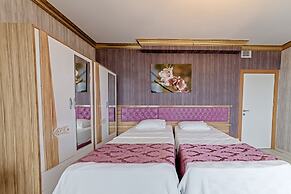 Royal Babil Suites