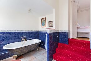 James Joyce Suite - hiphipstay
