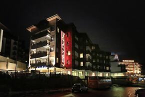 Royal Park Hotel & Apartments