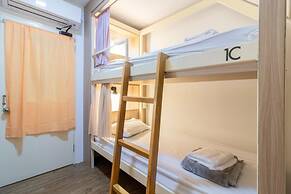 The Victory View - Hostel - Adults only