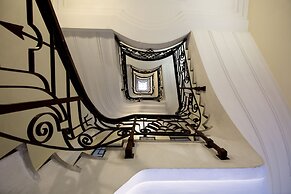 50 Suite Guesthouse