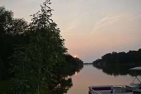 Port Franks Getaway