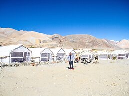 Monalisa Camp