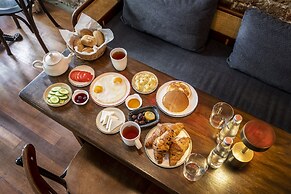 Ansen Suites