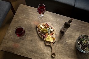 Ansen Suites