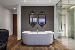 Ansen Suites