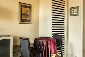 Ansen Suites