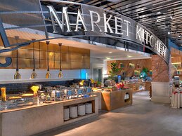 Mövenpick Hotel & Convention Centre KLIA