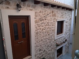 Paraskevi's Luxury Studios
