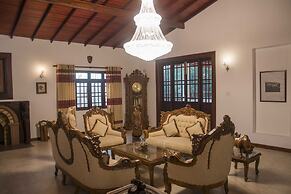 Eagle Regency Boutique Hotel