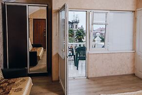 Laura Guest House