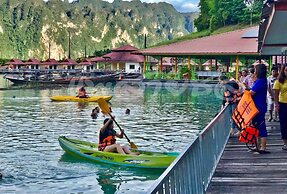 Saichol Floating Resort