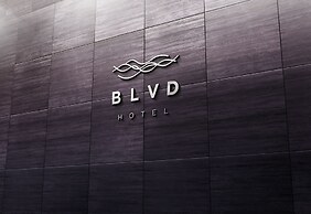 Boulevard Hotel