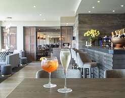 Boulevard Hotel