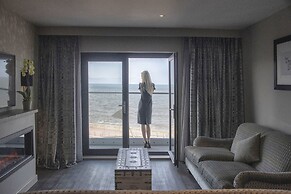 Boulevard Hotel