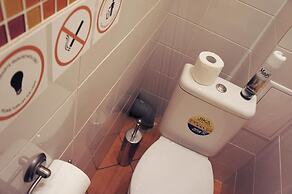 Online Hostel