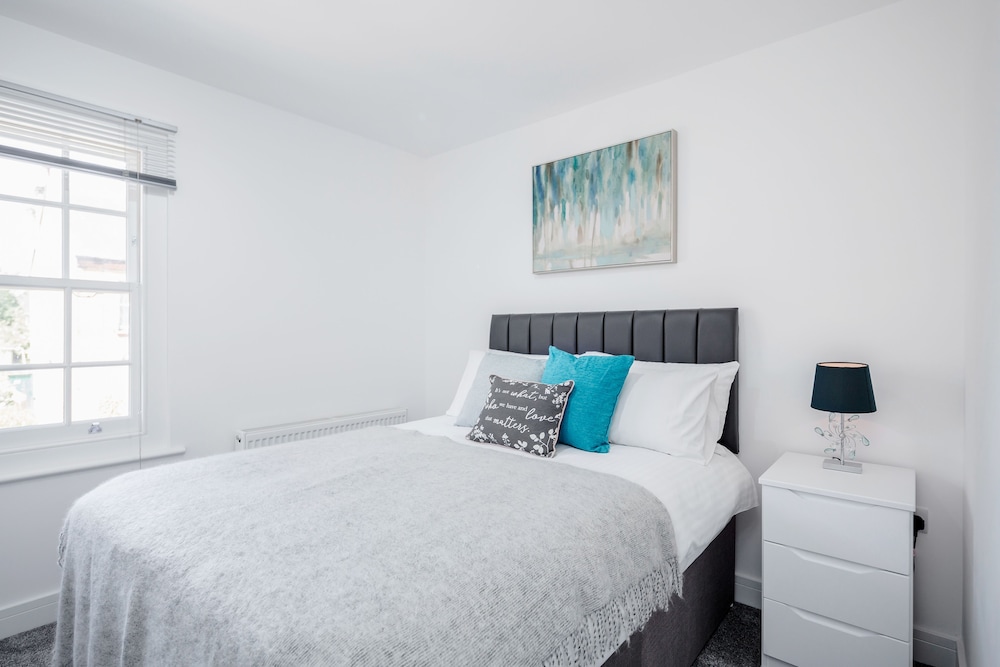 Elthorne Luxury Apartments