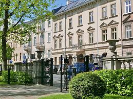 Krakow Central Apartments