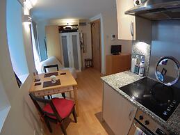 Tower Hill Studio Appartment