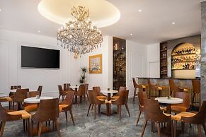 Hotel Corner