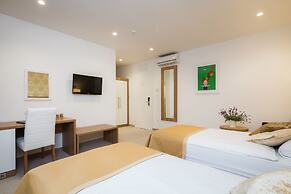 Hotel Corner