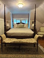 1000 Islands B&B – The Bulloch House
