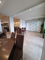 Hotel Djerdan