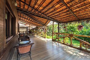 Shangri La Jungle Resort